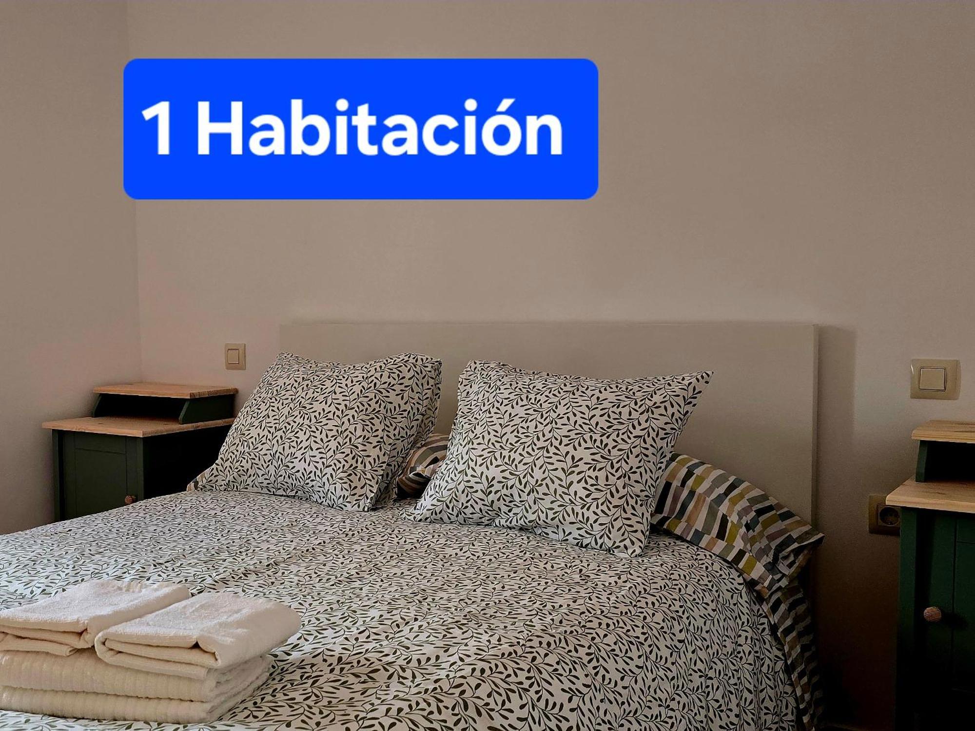 Apartamentos,Puerta De Bisagra-Parking Gratis Toledo Exterior photo